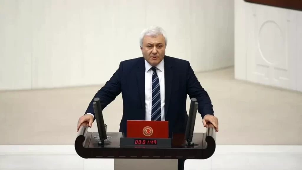 tuncay özkan
