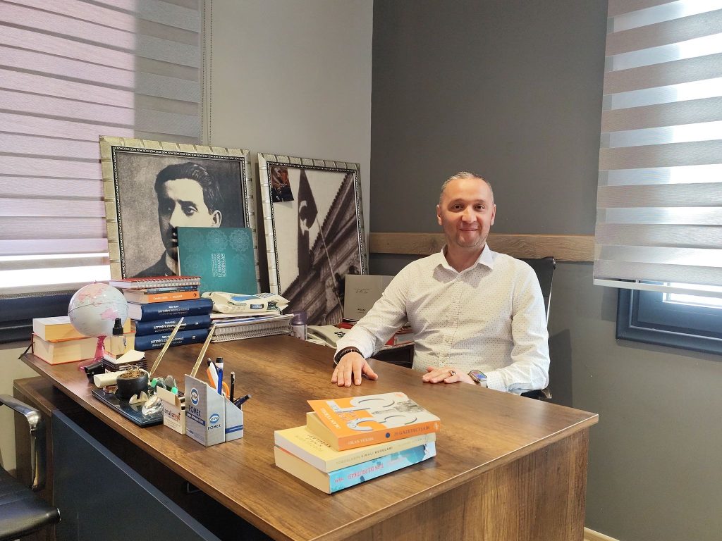 izzet akgün