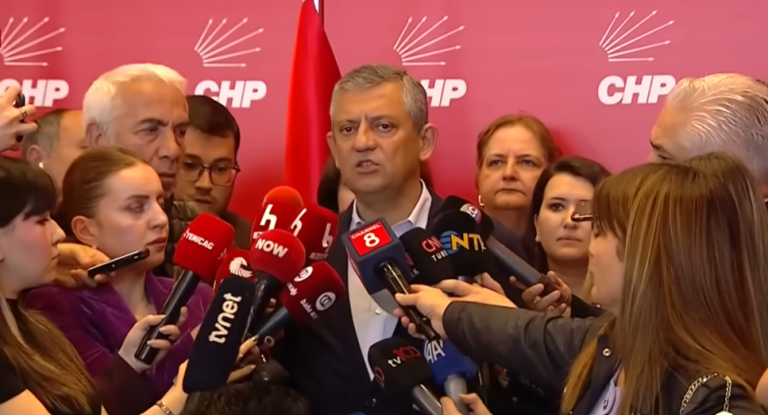 özgür özel