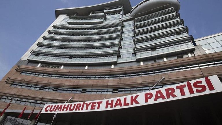Özgür Özel’i destekleyen vekillerden ‘kurultay’ çağrısı