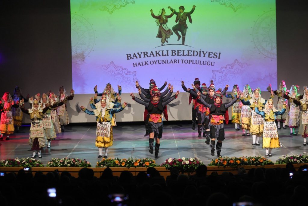 BASAMAK KURSİYERLERİNDEN YIL SONU ETKİNLİĞİ