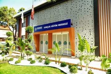 Menemen, eğitim yatırımlarıyla örnek gösteriliyor