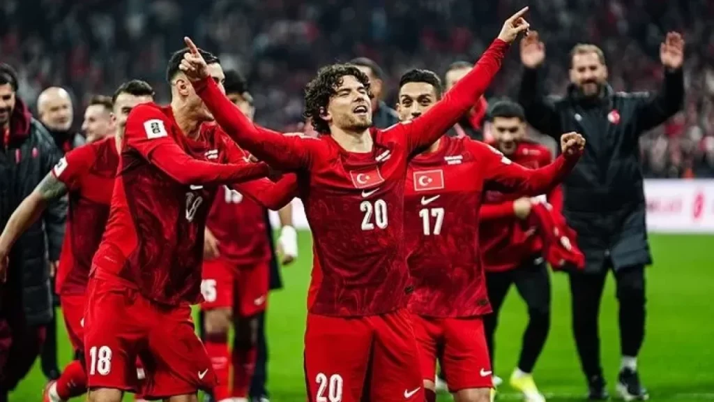 İzmir milli maç izleme yerleri 2026: Dünya Kupası milli maçları İzmir’de nerede izlenecek?