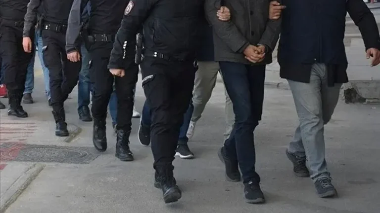 İzmir’de düzensiz göçmen operasyonu!