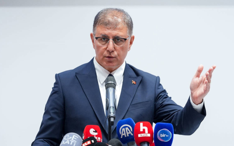 Son dakika…İzmir Büyükşehir Belediye Başkanı Cemil Tugay CHP’den istifa etti