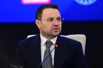 fdhx-bakan-gurlekten-avrupa-parlamentosuna-tepki-kimse-yargimizi-baski-altina-alamaz