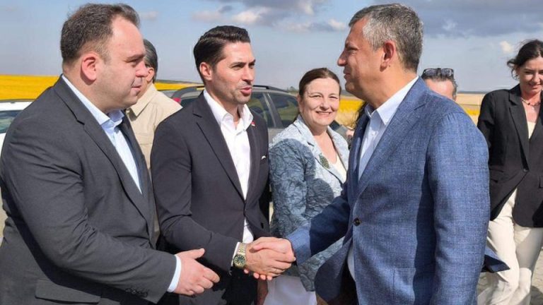 Deniz Göktaş’ı cezaevinde ziyaret etti
