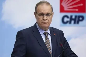 Aosk-chpde-kritik-secim-yeni-grup-baskani-faik-oztrak-oldu