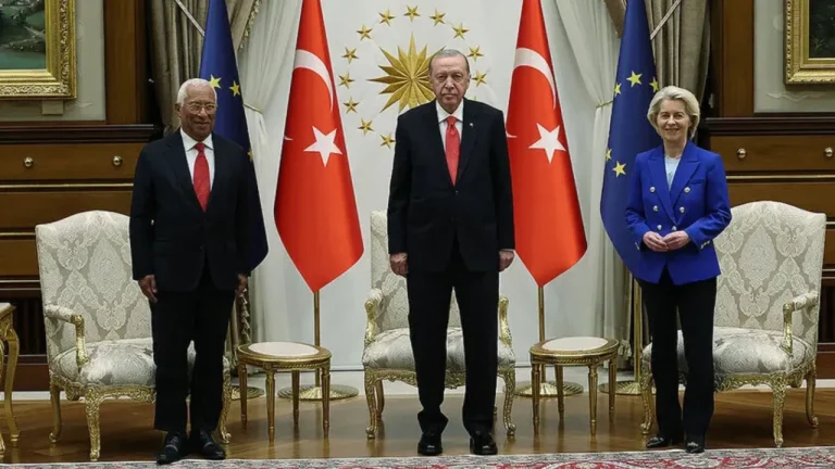Idjq-cumhurbaskani-erdogan-ab-liderleriyle-kulliyede-bir-araya-geldi