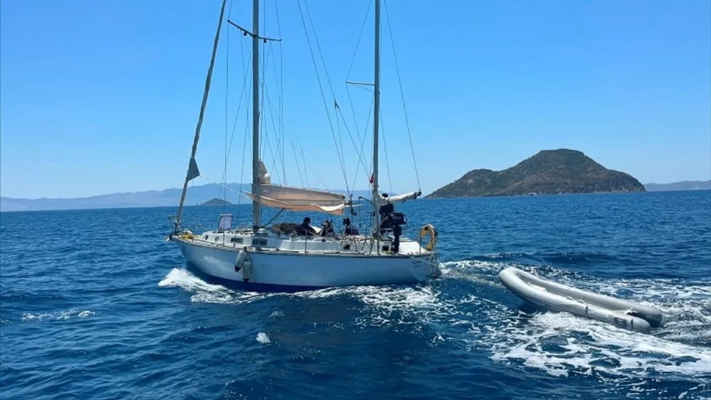 Bodrum Açıklarında Göçmen Kaçakçılığı Operasyonu: 35 Düzensiz Göçmen Yakalandı