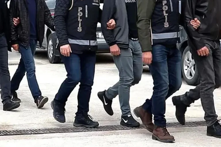 İstanbul’da Forex Dolandırıcılığı Operasyonu: 54 Şüpheli Yakalandı