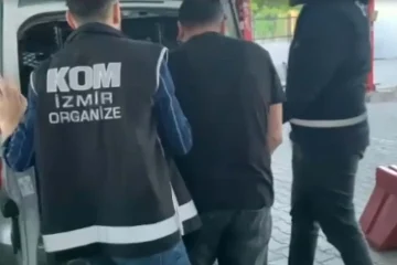 kom izmir