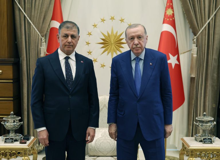 Erdoğan, İzmir Büyükşehir Belediye Başkanı Cemil Tugay’ı Kabul Etti