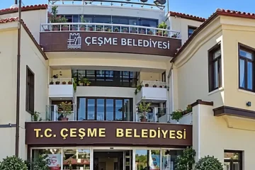 FaxO-cesme-belediyesi-yolsuzluk-sorusturmasinda-dikkat-ceken-detay-dijital-materyaller-incelendi
